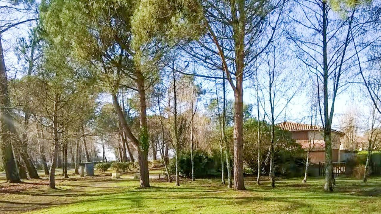 Maison Charmante A Hourtin Avec Jardin Cloture Villa Bagian luar foto